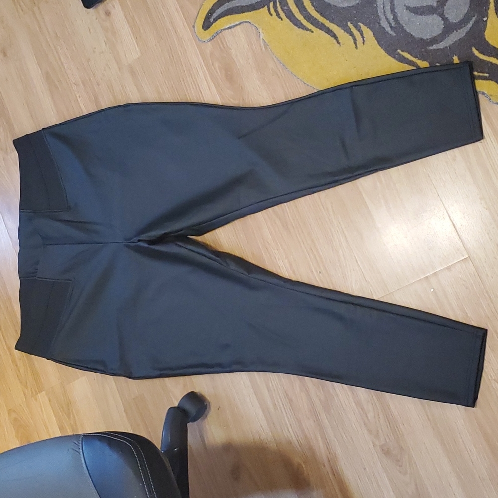 Size 2X Leather Look Leggings Vera Wang